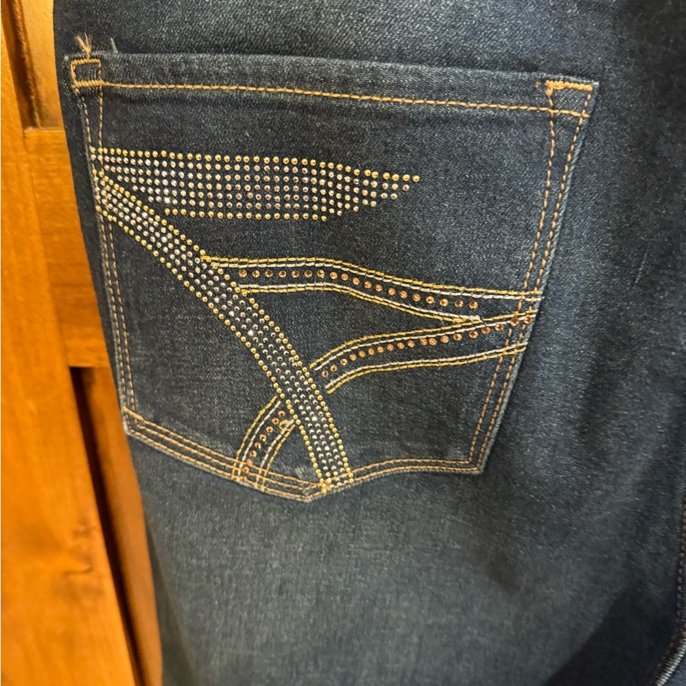 Jeans - Picture 1 of 4